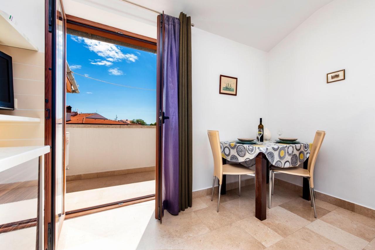 Guesthouse Santin Rovinj Bagian luar foto