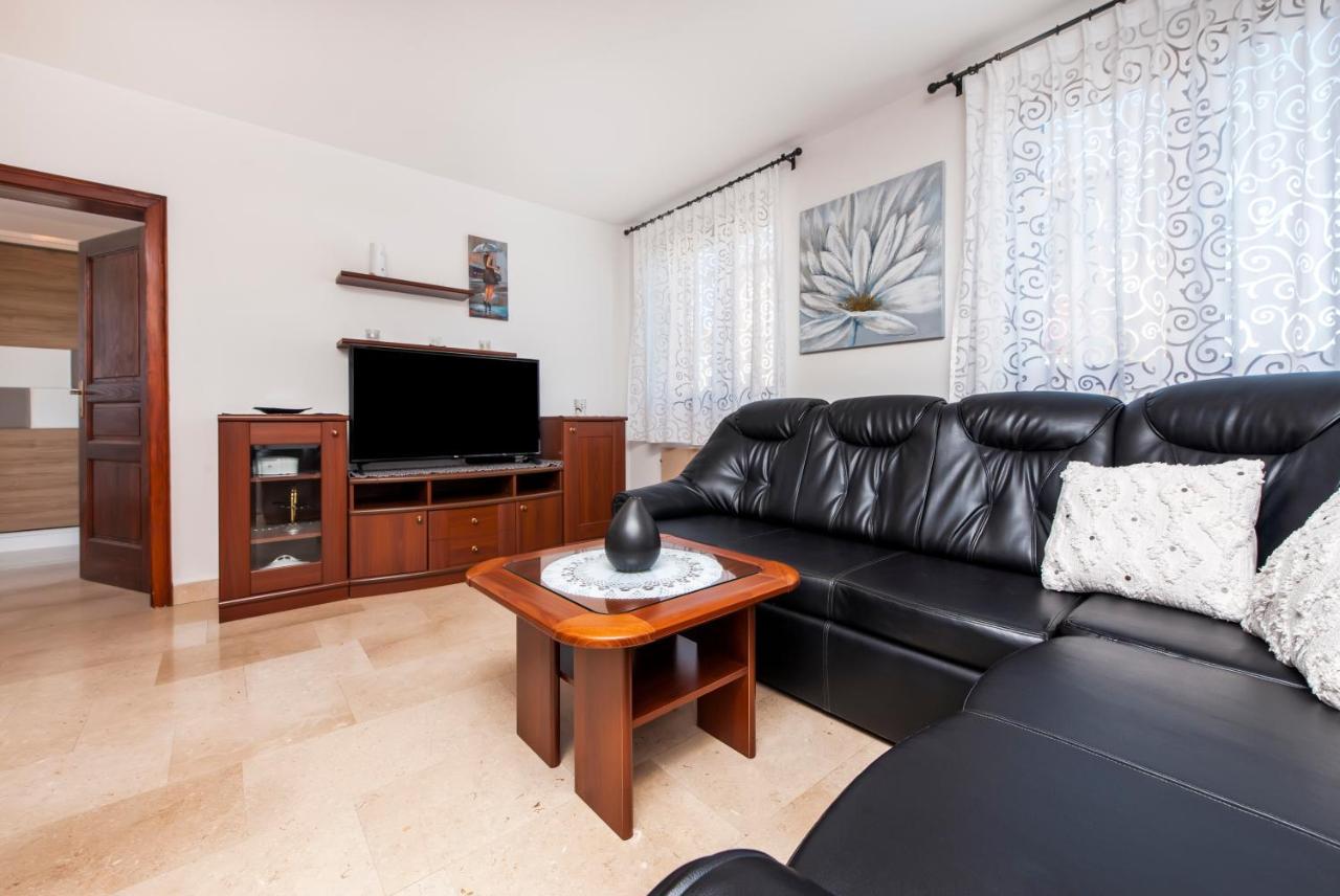Guesthouse Santin Rovinj Bagian luar foto