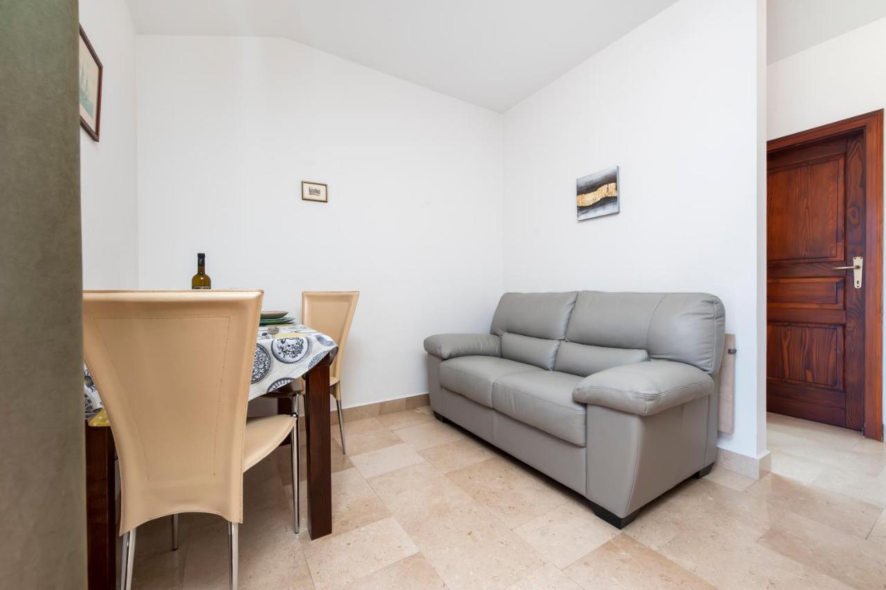 Guesthouse Santin Rovinj Bagian luar foto
