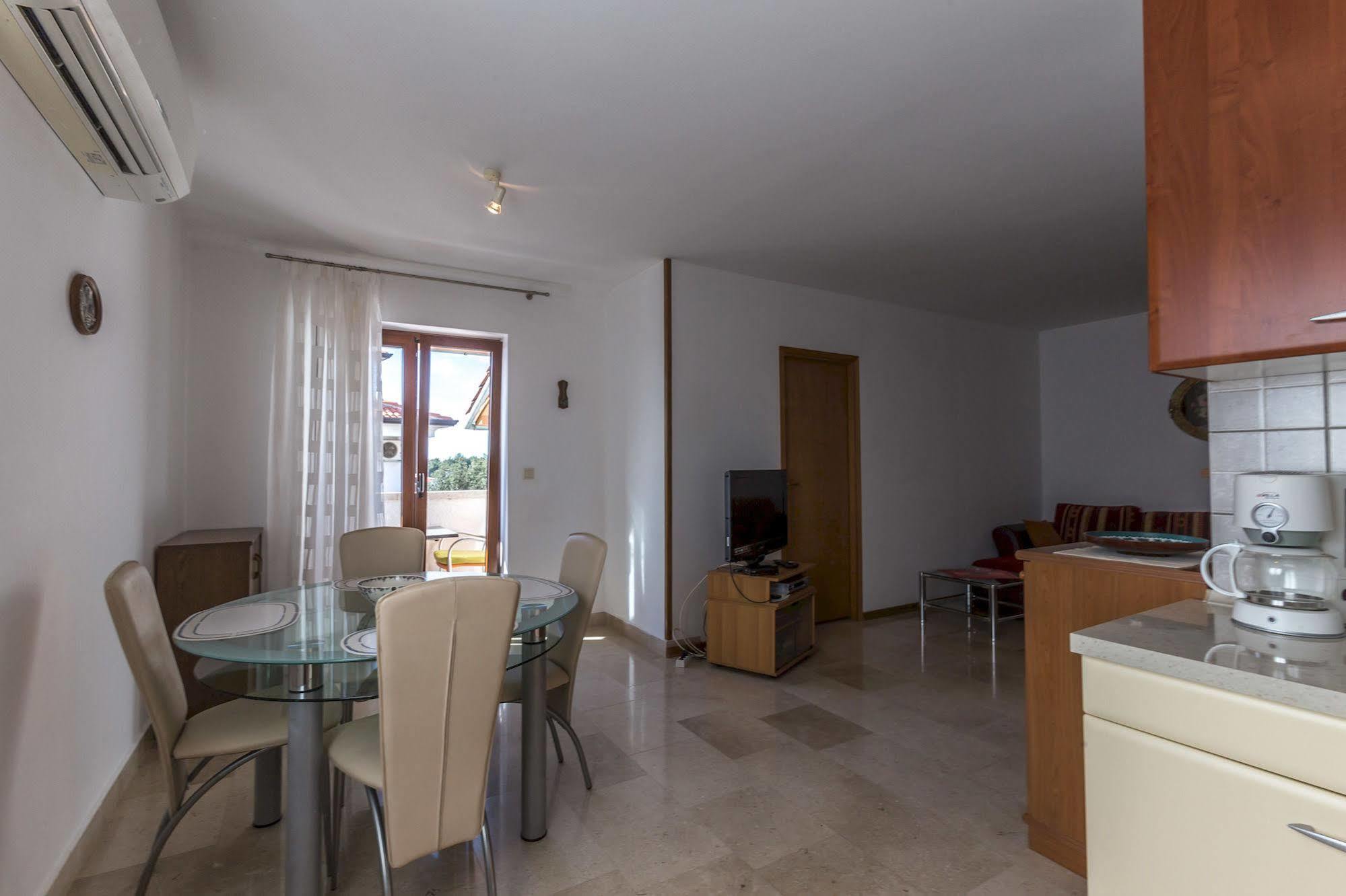 Guesthouse Santin Rovinj Bagian luar foto