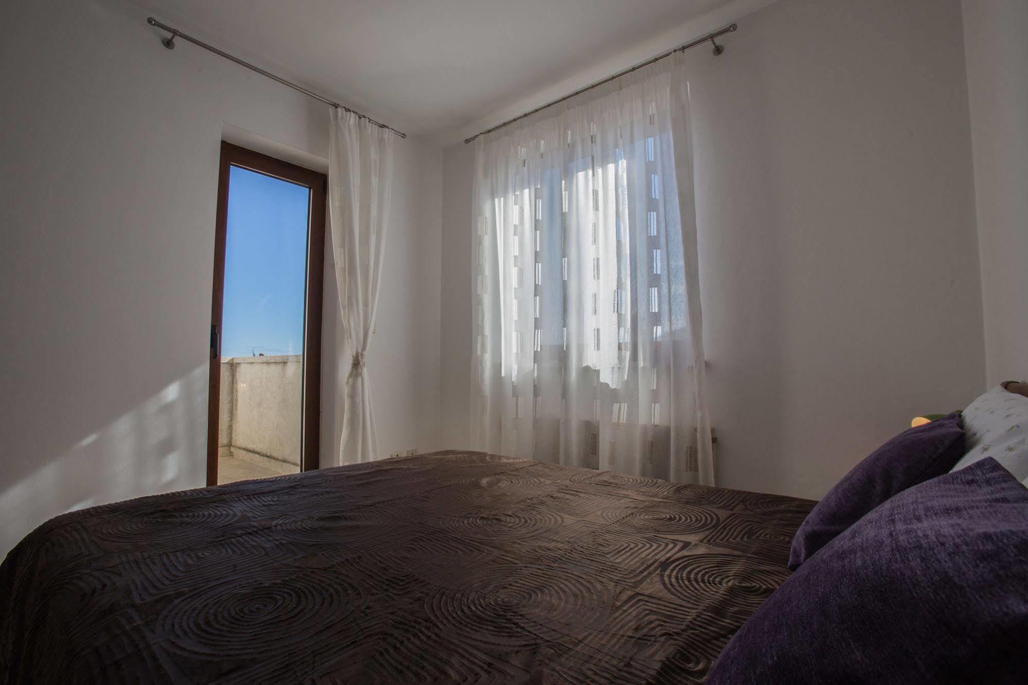 Guesthouse Santin Rovinj Bagian luar foto
